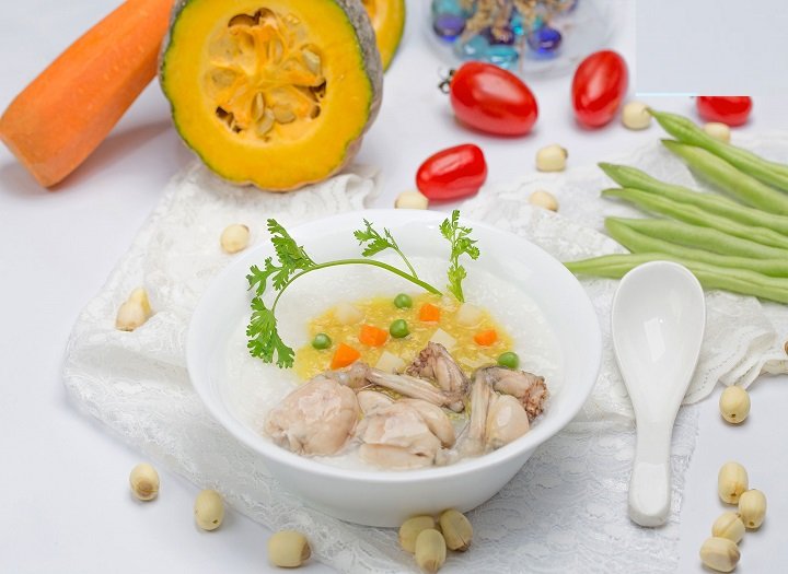 Hướng dẫn cách nấu cháo ếch hạt sen cho bé ăn dặm giúp ngủ ngon