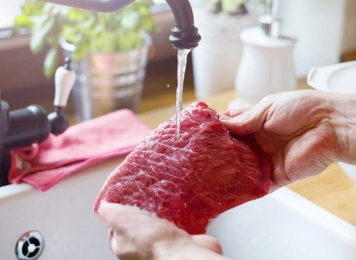 Chia sẻ cách nấu cháo thịt bò đậu xanh cho bé ăn dặm cực kì tốt