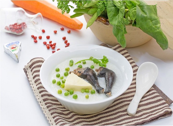 Mách bạn cách nấu cháo gà ác cho người ốm bồi bổ cơ thể