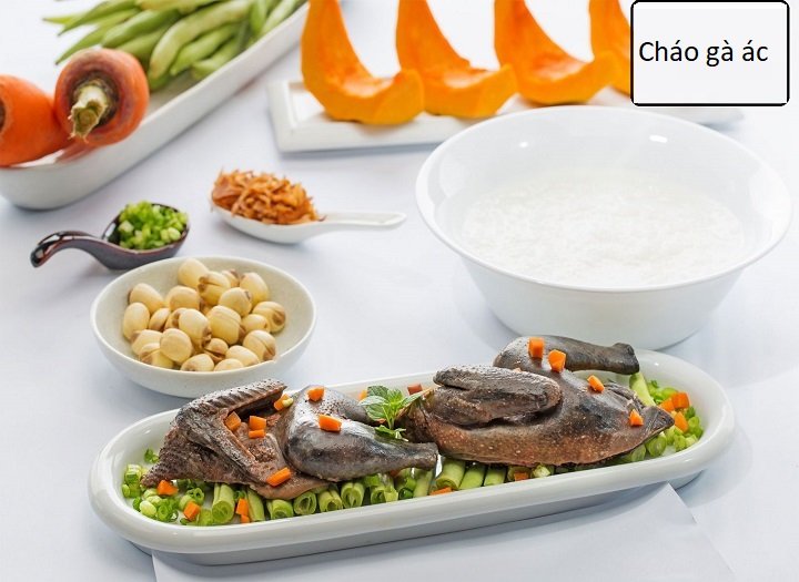 Mách bạn cách nấu cháo gà ác cho người ốm bồi bổ cơ thể