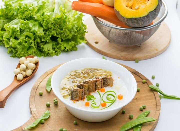 Hướng dẫn cách nấu cháo lươn cho em bé ăn khỏe, lớn nhanh