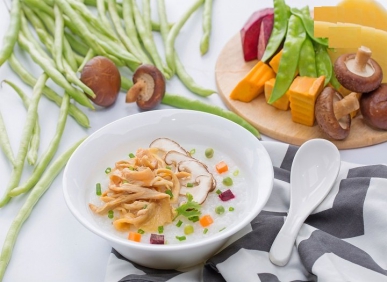 Cách nấu cháo gà nấm đông cô cho bé ăn dặm thơm ngon bổ dưỡng